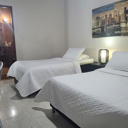 New Memphis Hostal Medellín Exteriér fotografie