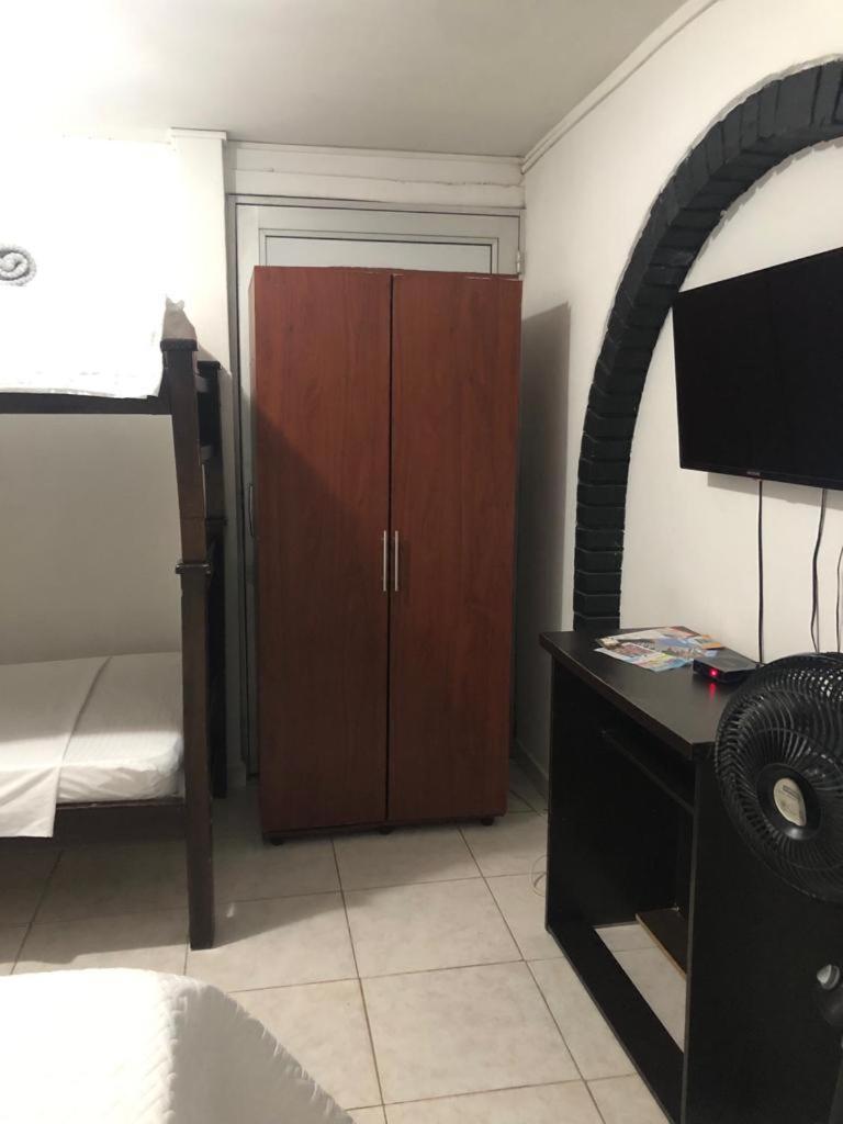 New Memphis Hostal Medellín Exteriér fotografie